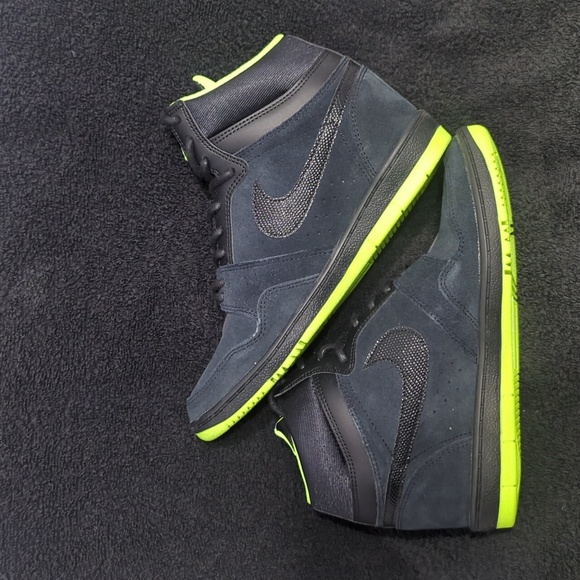 NWT Nike Air Lunar Force Sky High Wedge Black Suede Shoes - Picture 9 of 10